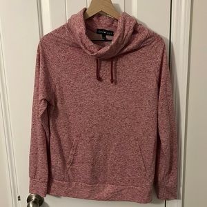 Heathered Red medium pullover
